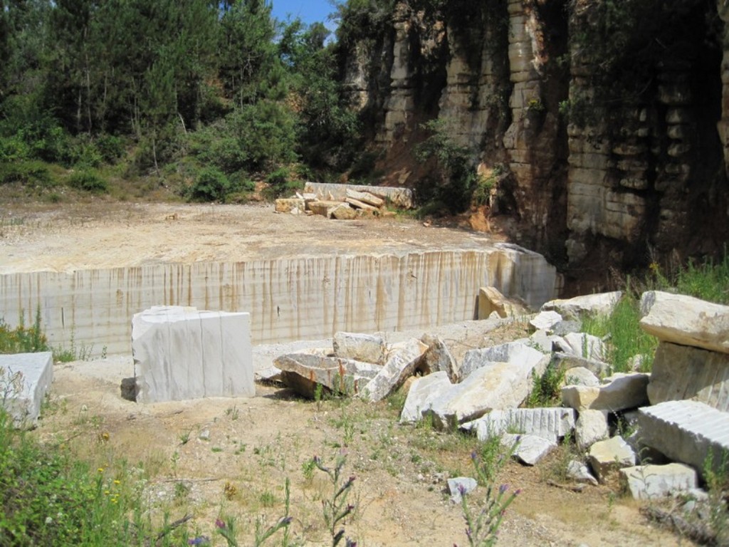 Cantera de Piedra Caliza